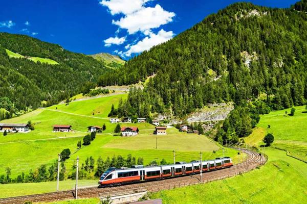 EVASION EN TRAIN