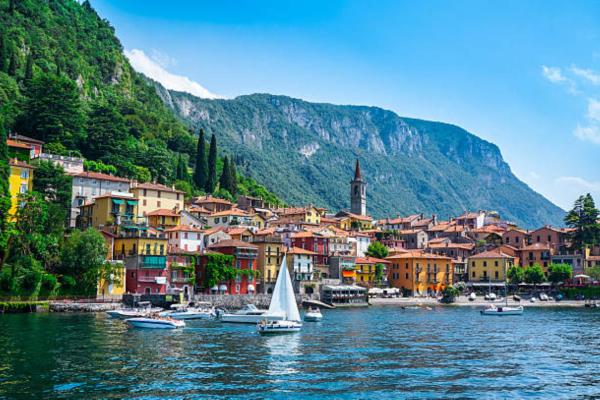 ITALIE EVASION EN TRAIN - MILAN ET LES LACS